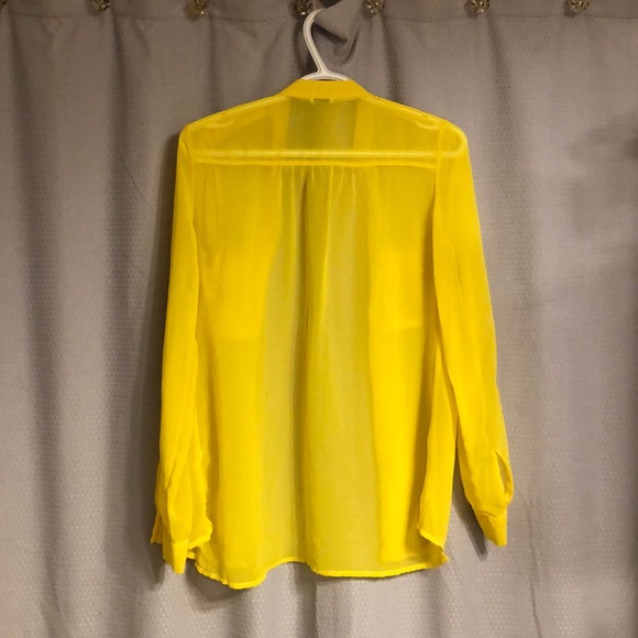 Yellow blouse - Picture 2 of 2
